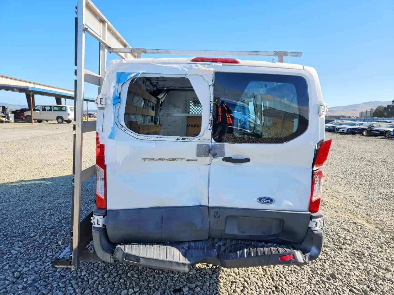 2016 Ford Transit 250 Delivery Van - Фото 6