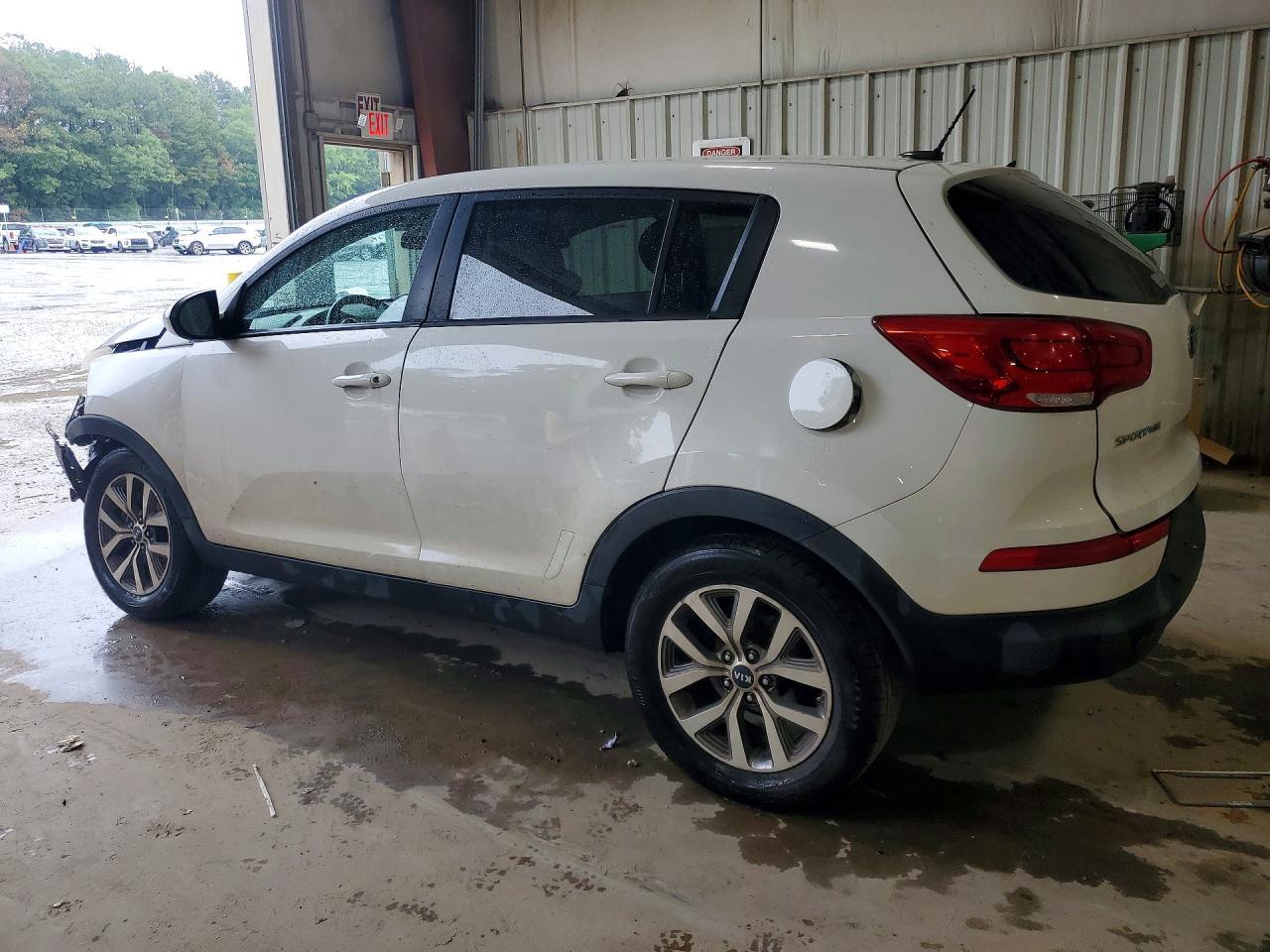 2014 Kia Sportage Lx - Image 2
