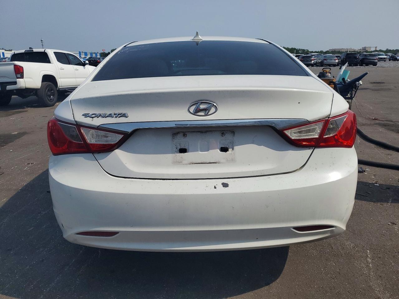 2013 Hyundai Sonata Gls - Image 6