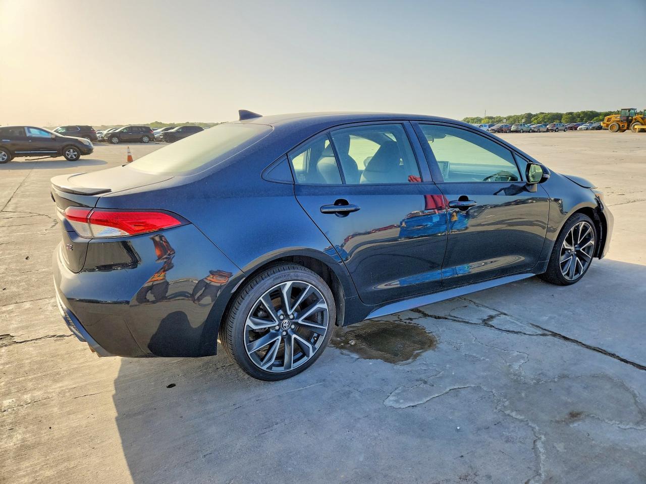 2021 Toyota Corolla Se - Фото 3