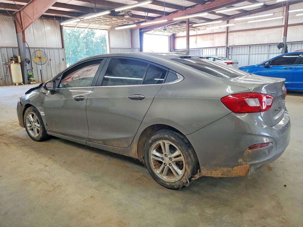 2018 Chevrolet Cruze Lt - Фото 2