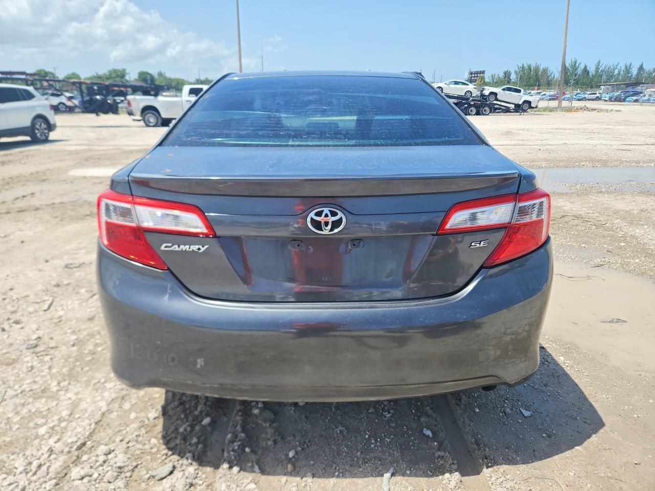 2012 Toyota Camry Le - Image 6