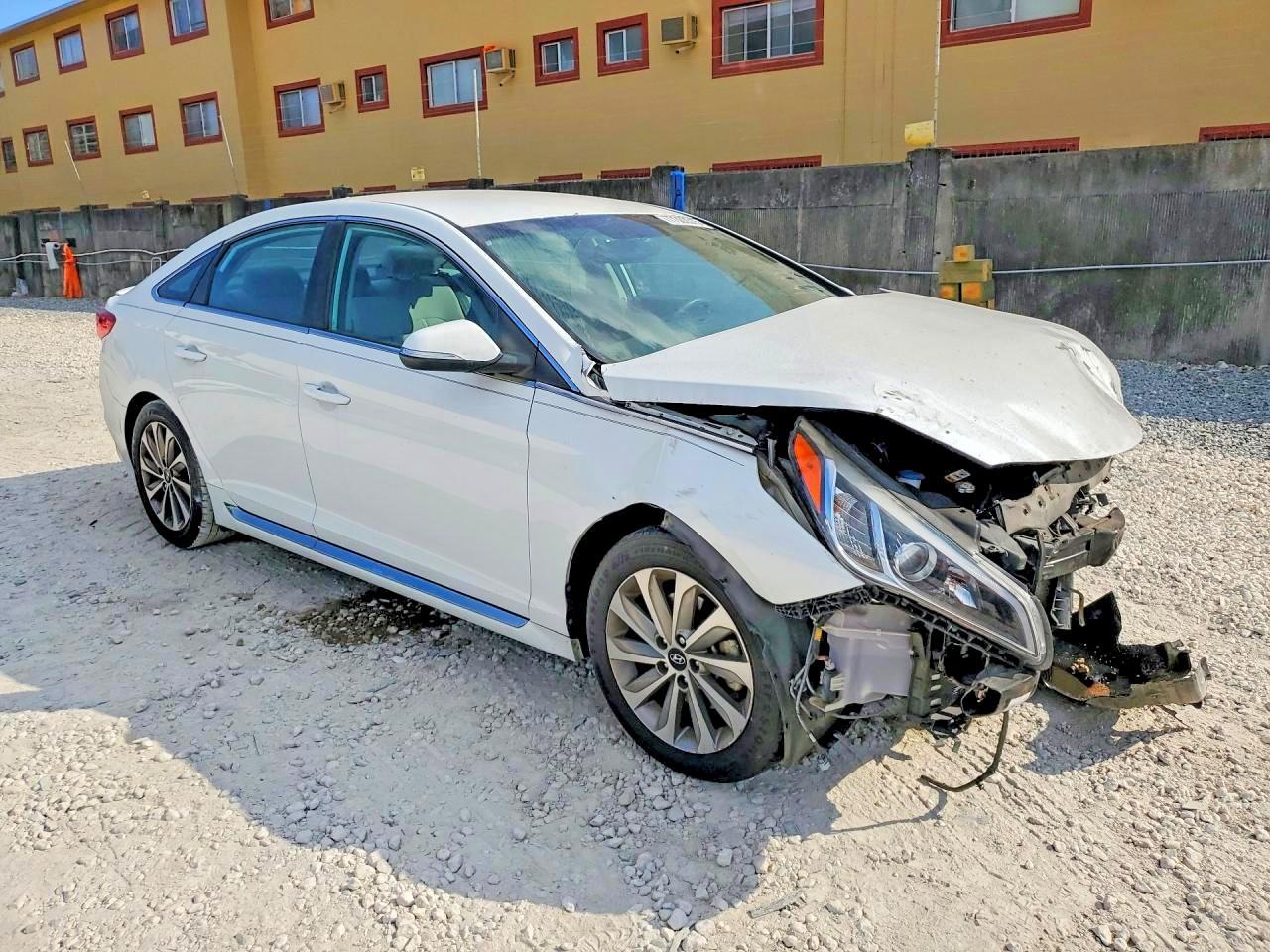 2017 Hyundai Sonata Sport - Фото 4