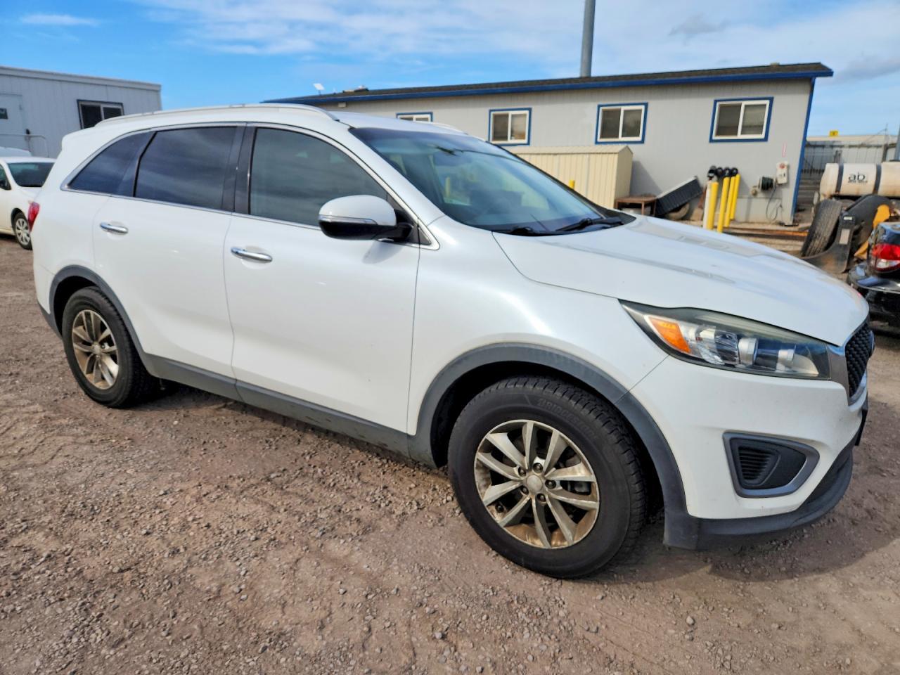 2017 Kia Sorento Lx - Image 4