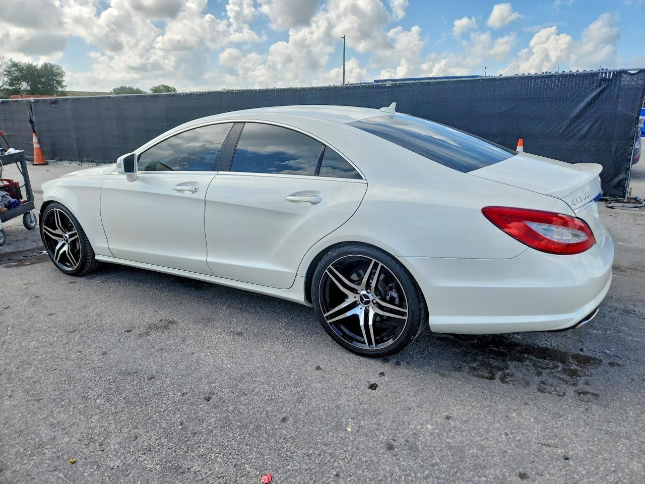 2013 Mercedes-Benz Cls 550 - Image 2