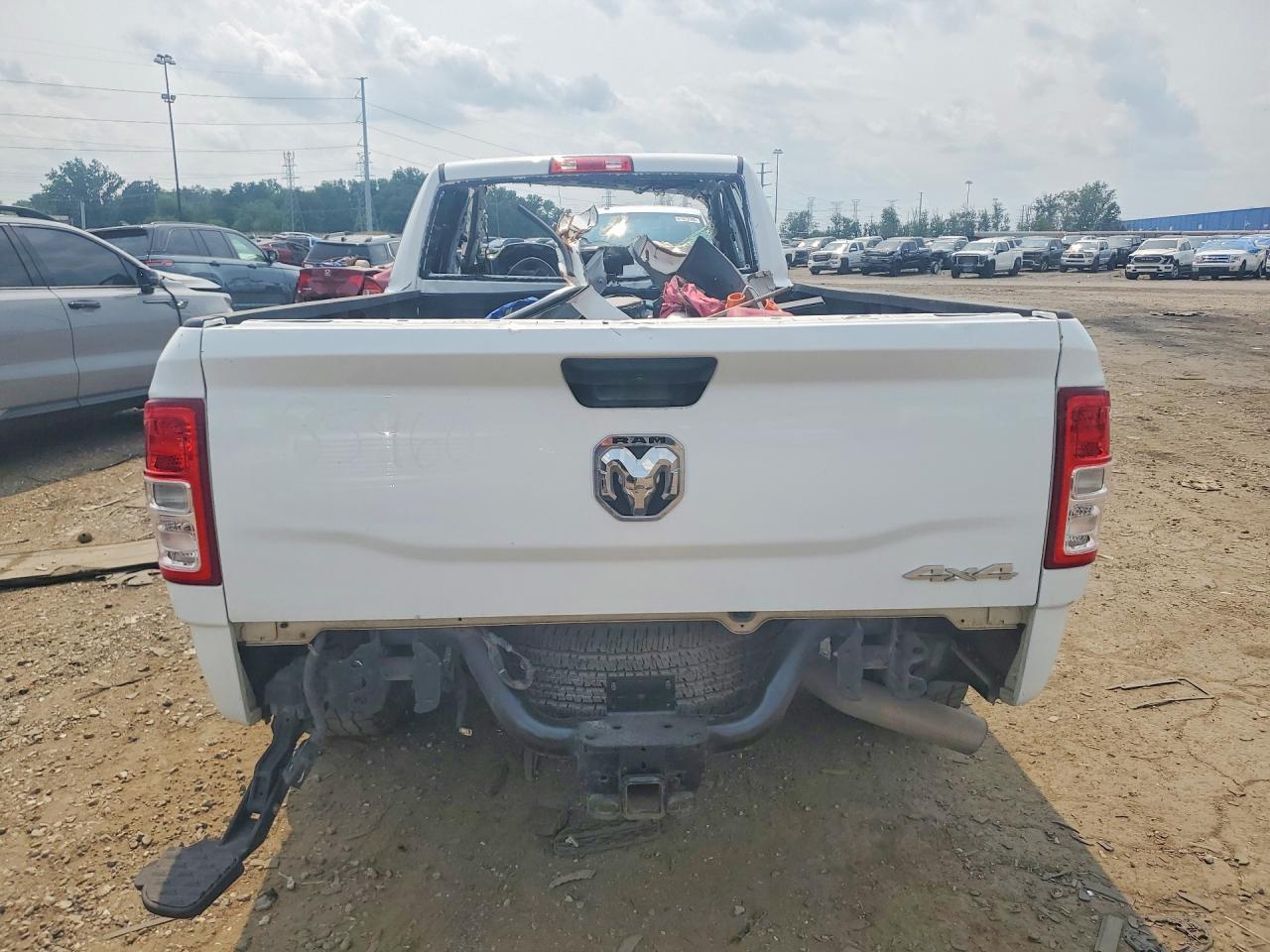 2022 Ram 2500 Tradesman - Фото 6