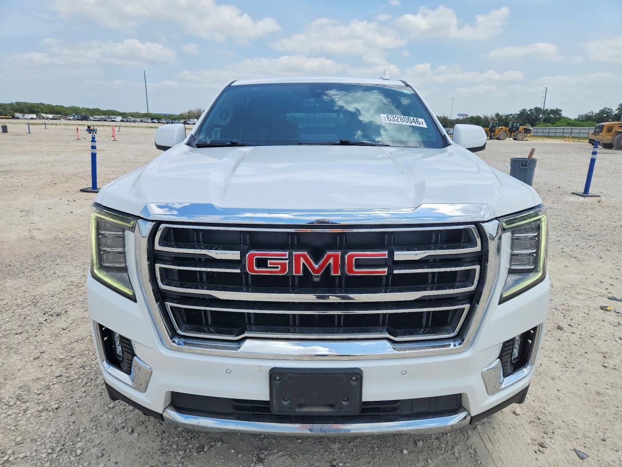 2022 GMC Yukon Slt - Image 5