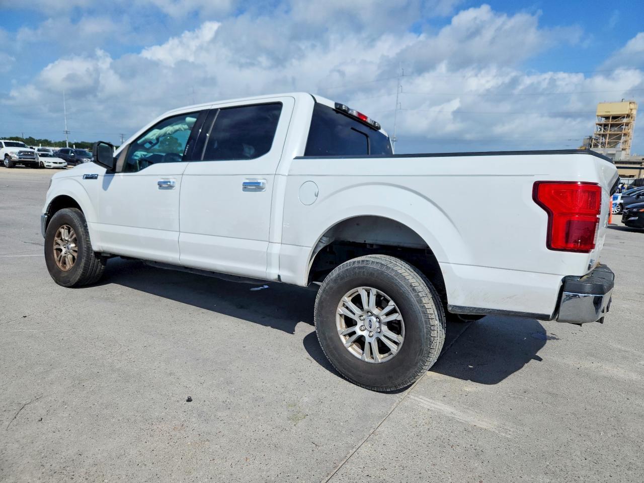 2019 Ford F150 Supercrew - Фото 2