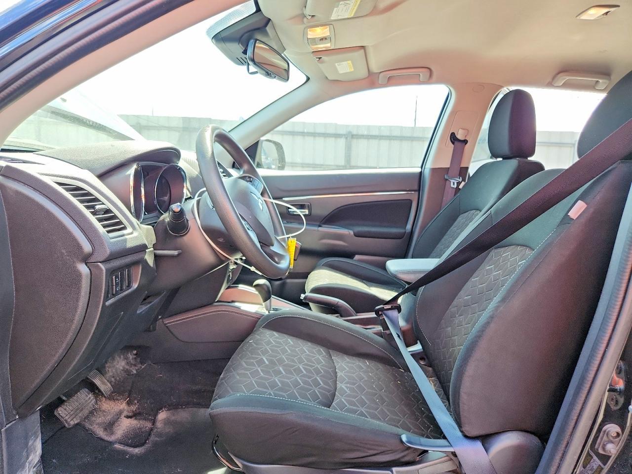 2024 Mitsubishi Outlander Sport S/Se - Фото 7
