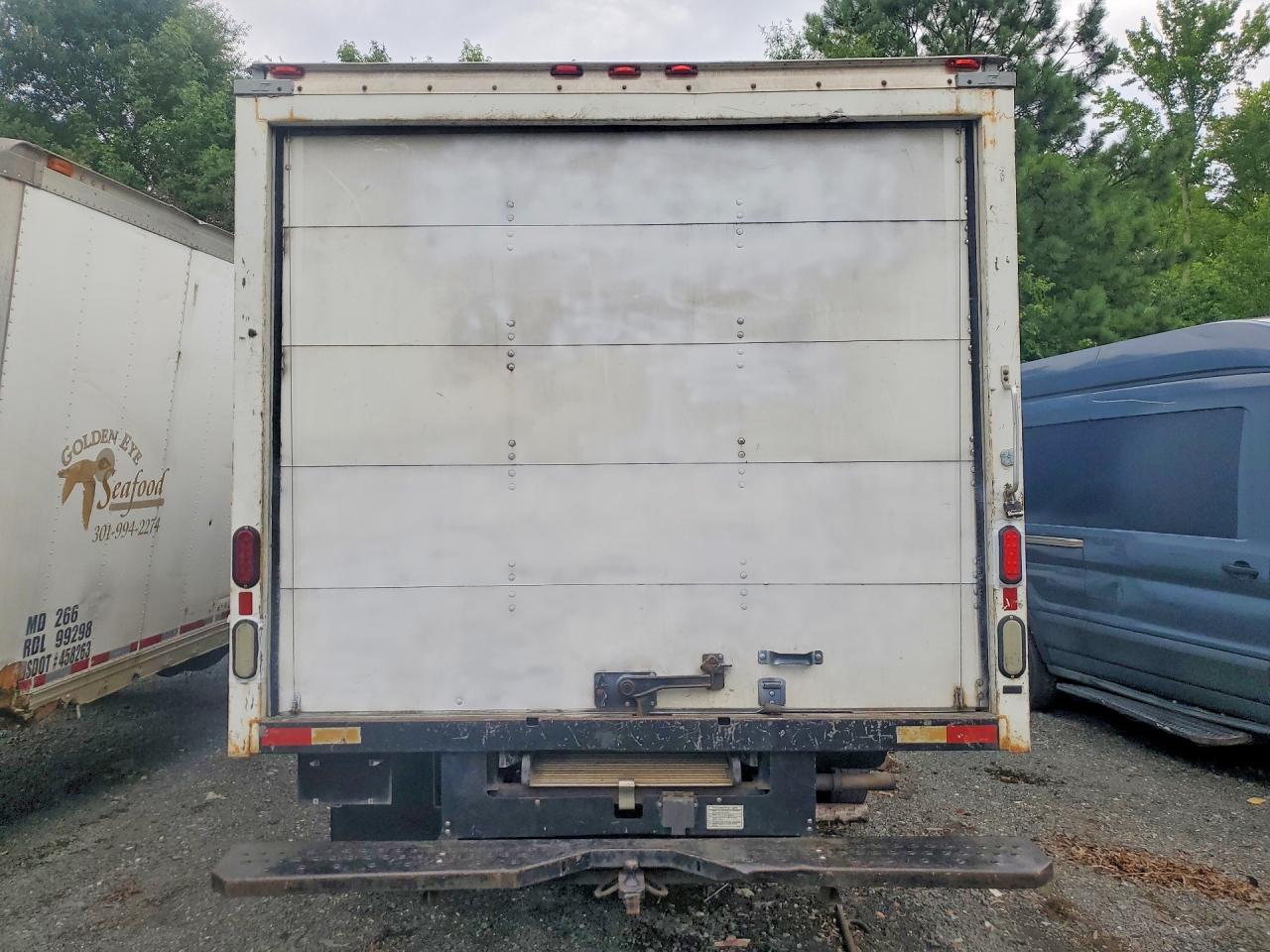 2015 Ford E350 Box Truck - Фото 6