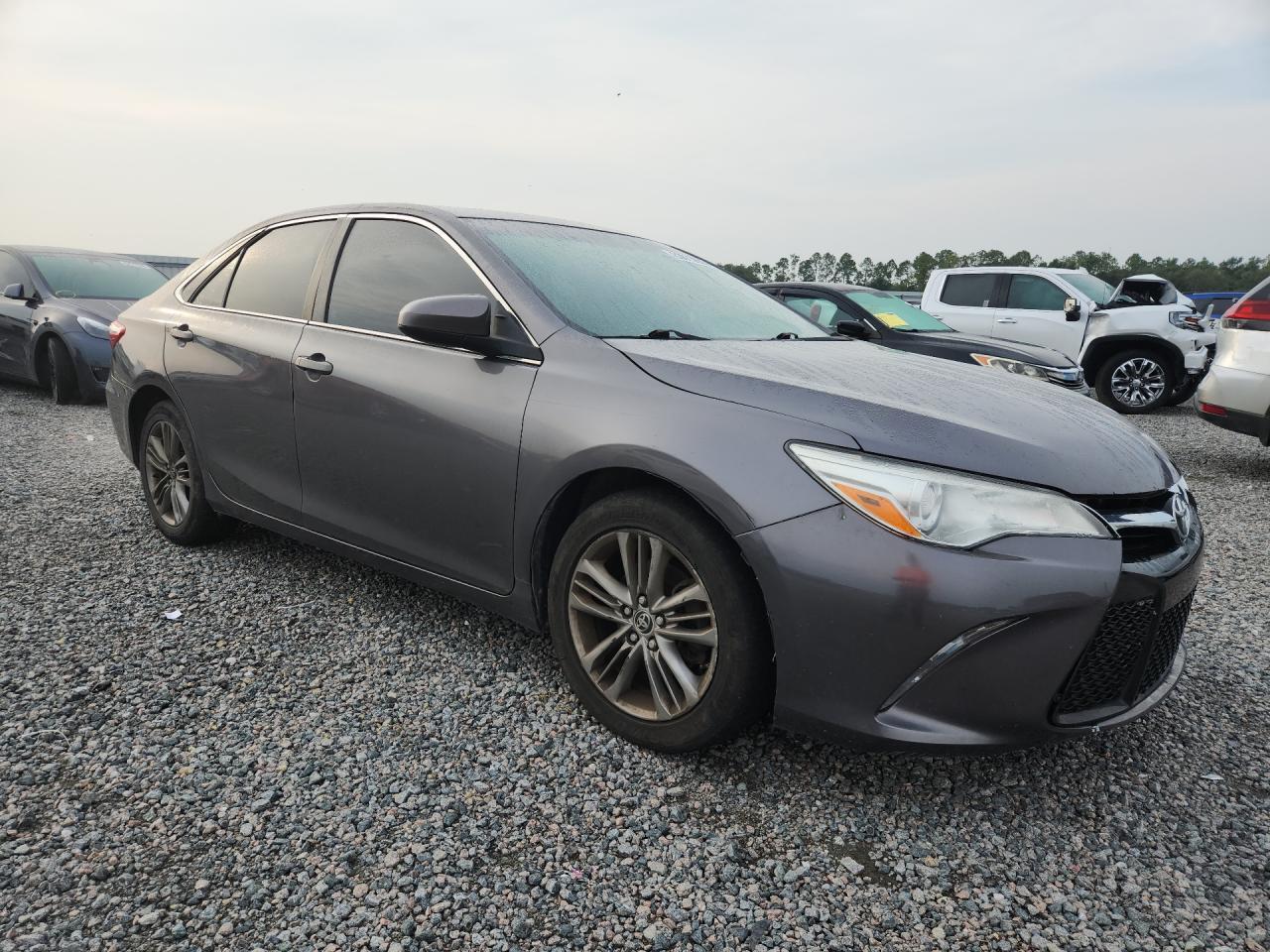 2015 Toyota Camry Se - Фото 4
