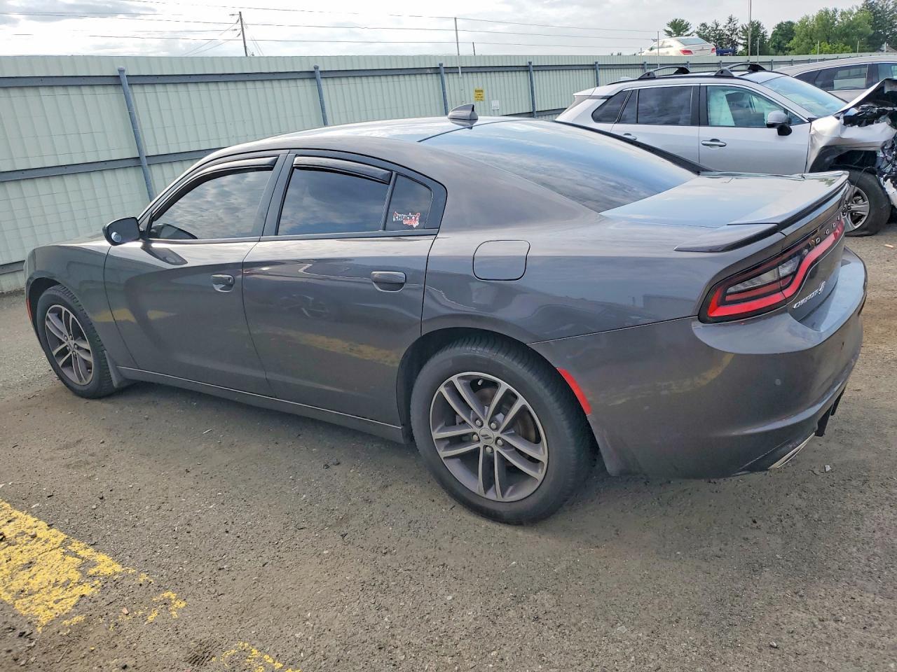 2019 Dodge Charger Sxt - Image 2
