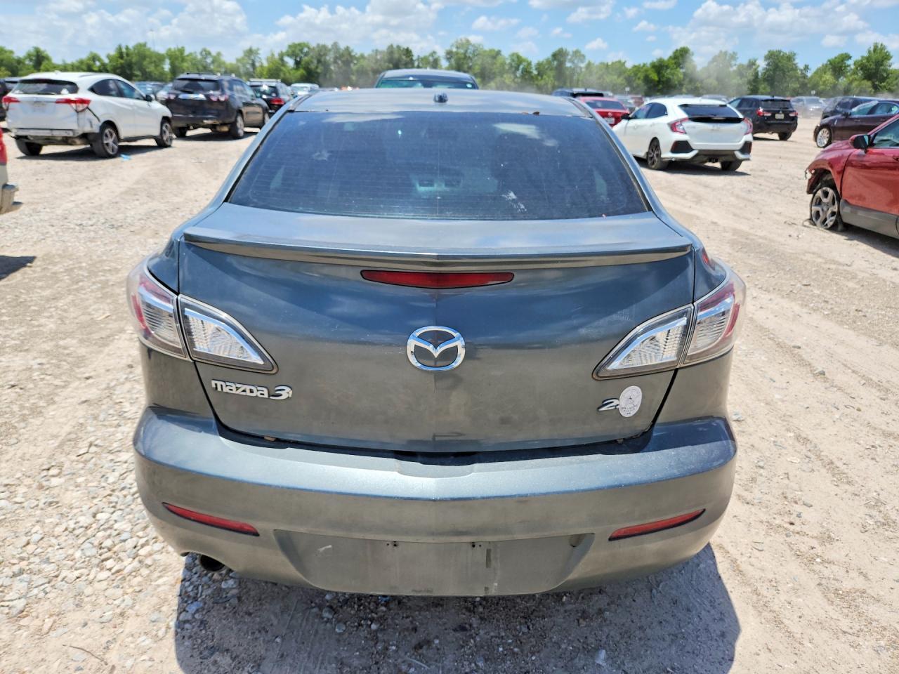 2013 Mazda 3 I - Image 6