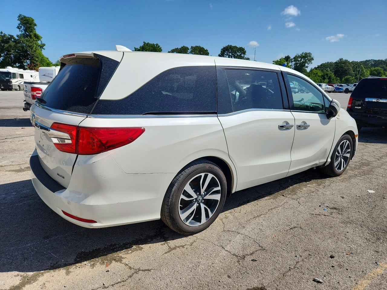 2019 Honda Odyssey Elite - Фото 3