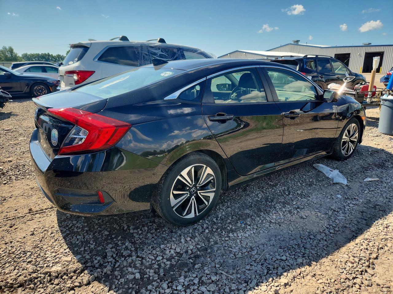 2018 Honda Civic Ex - Image 3