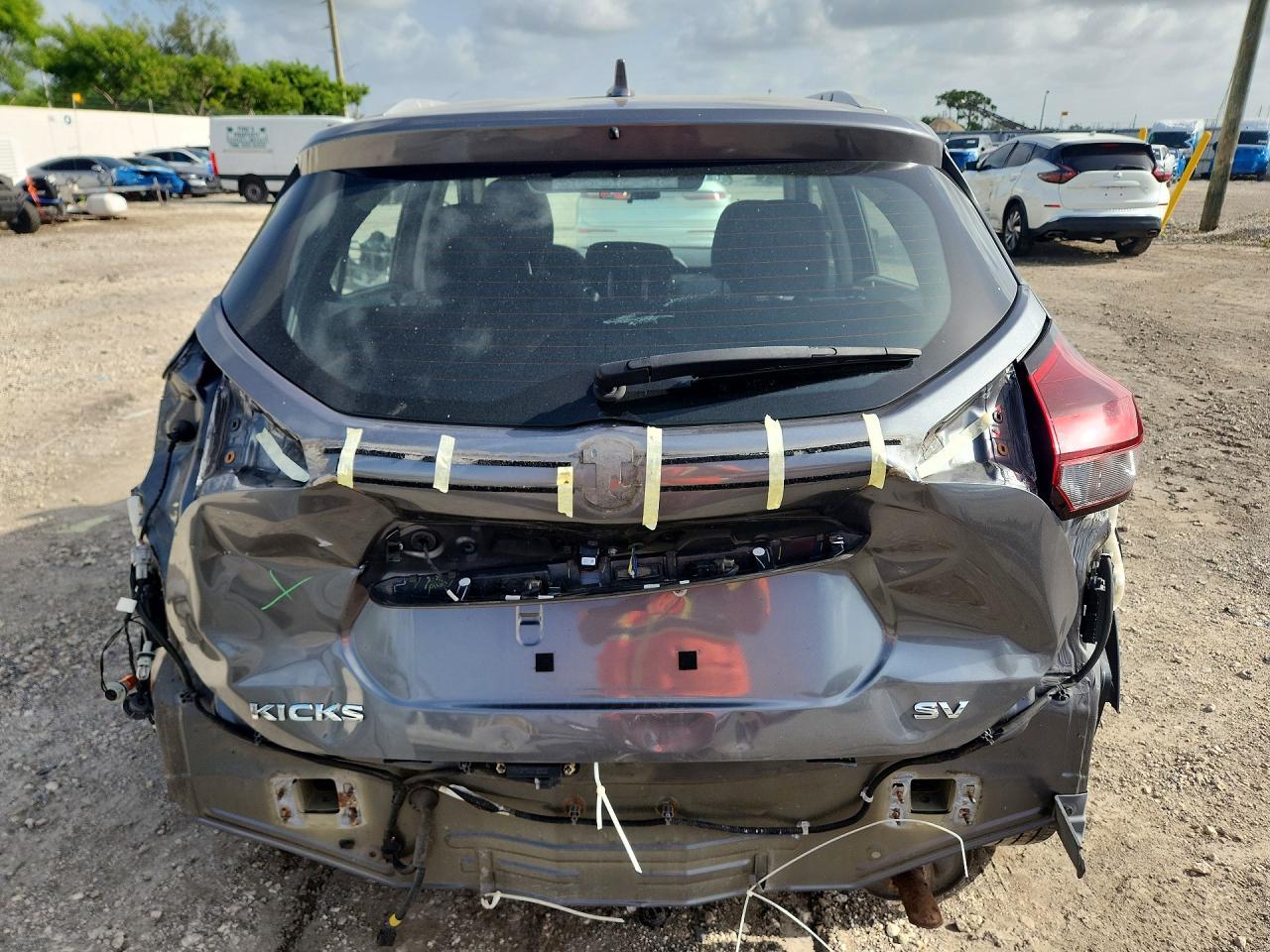 2021 Nissan Kicks Sv - Image 6