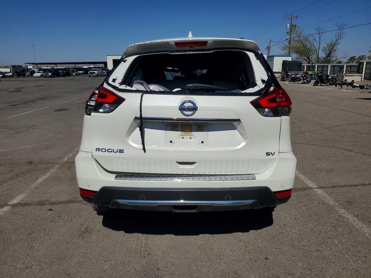 2020 Nissan Rogue Sv - Фото 6
