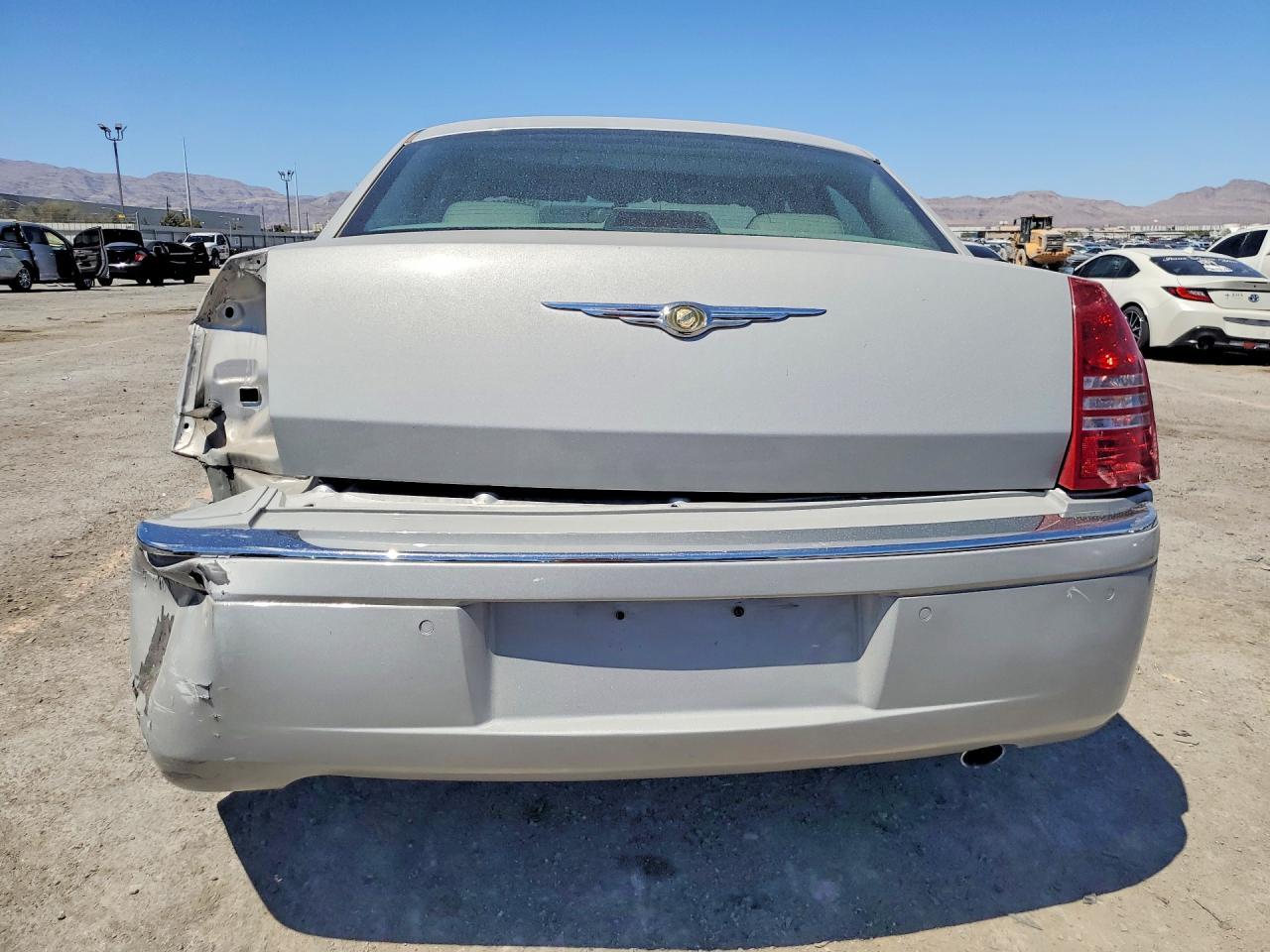 2006 Chrysler 300C - Фото 6