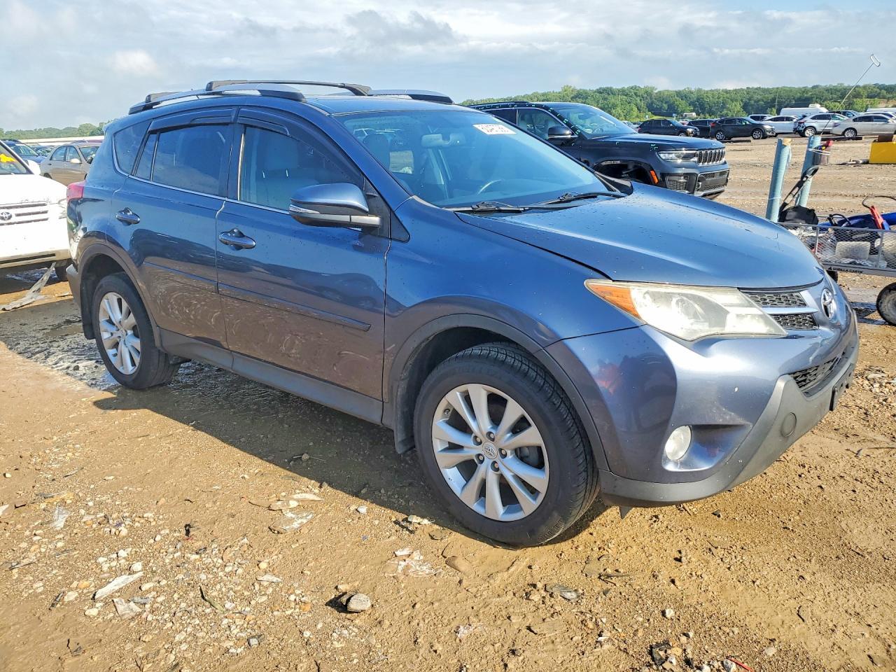 2014 Toyota Rav4 Limited - Image 4