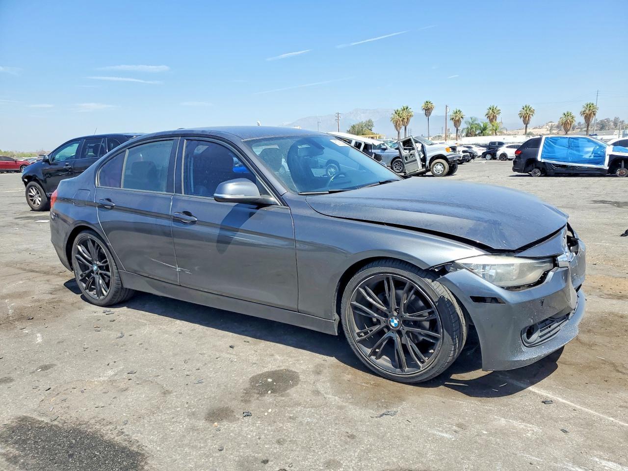 2015 BMW 320 I - Фото 4