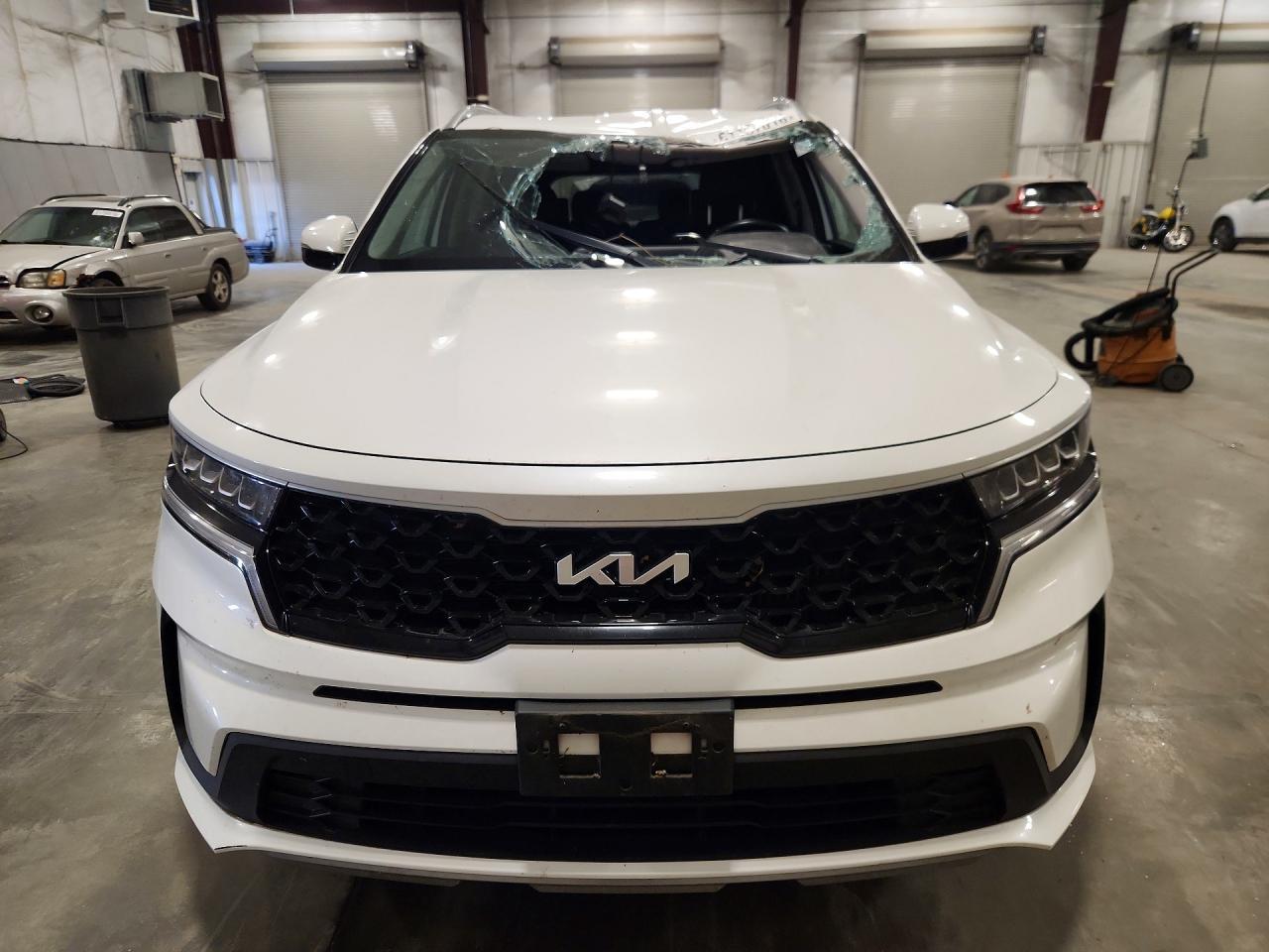 2022 Kia Sorento S - Image 5