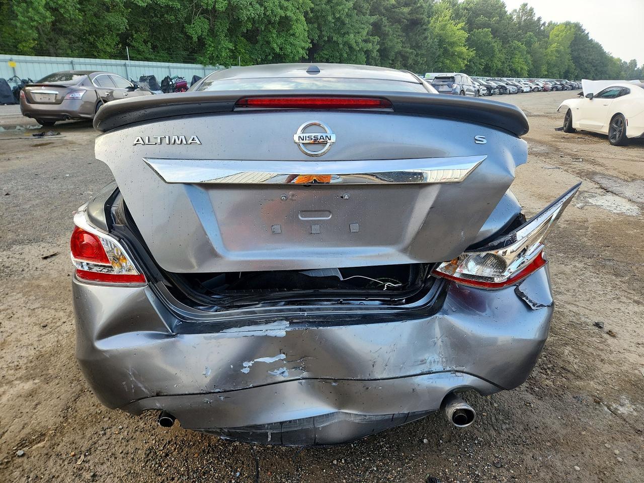 2015 Nissan Altima 2.5 S - Фото 6