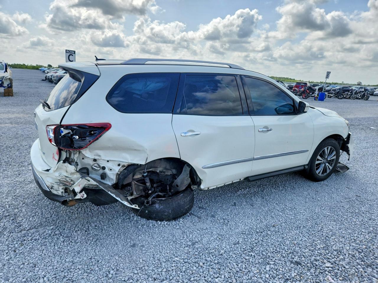 2017 Nissan Pathfinder Sv - Фото 3