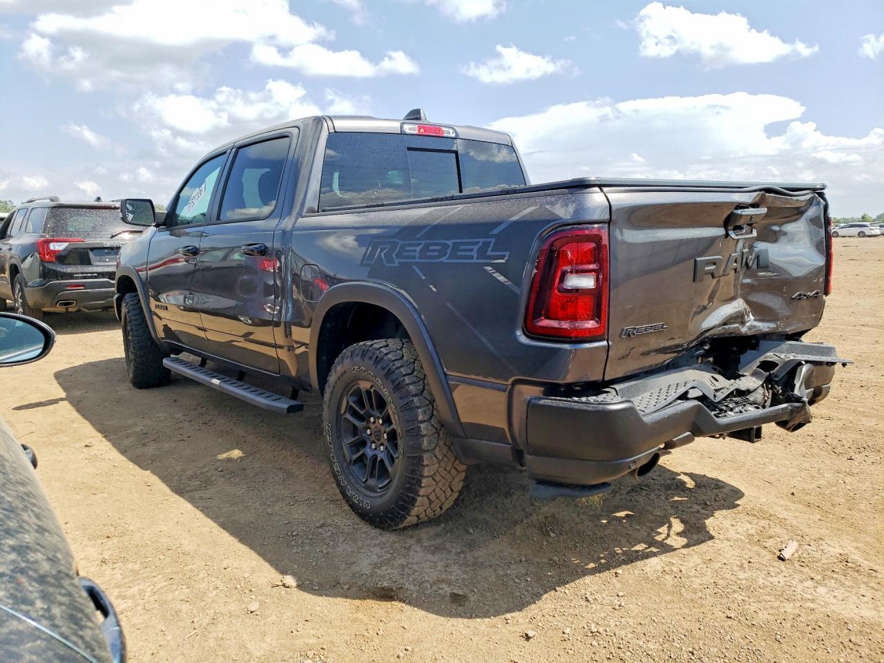 2025 Ram 1500 Rebel - Фото 2