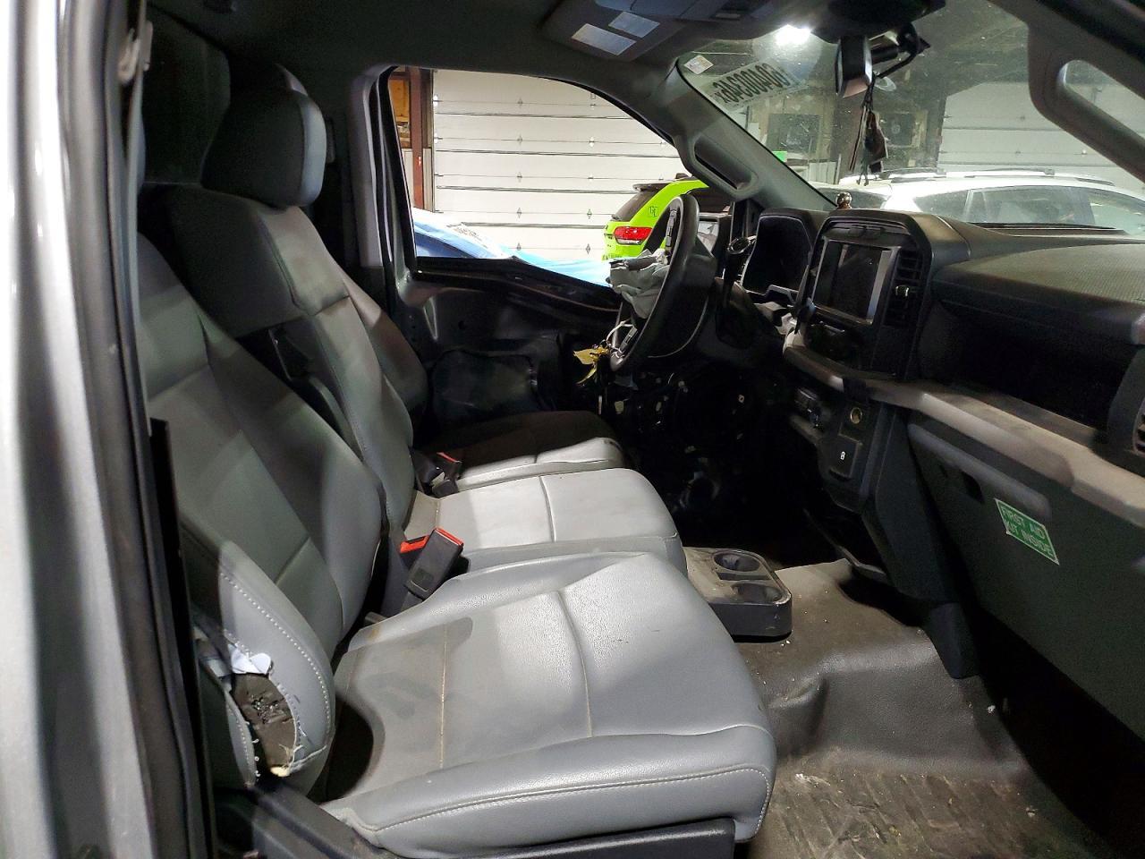 2022 Ford F150 - Фото 7