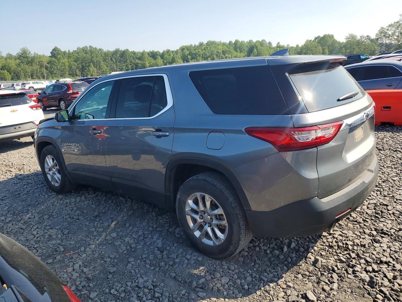 2020 Chevrolet Traverse Ls - Image 2