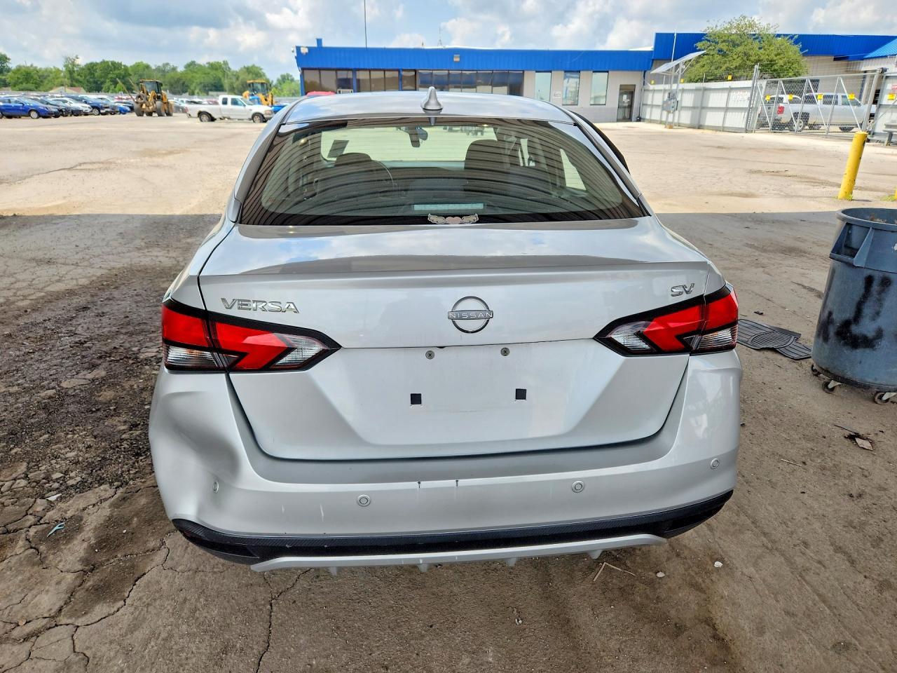 2023 Nissan Versa Sv - Фото 6