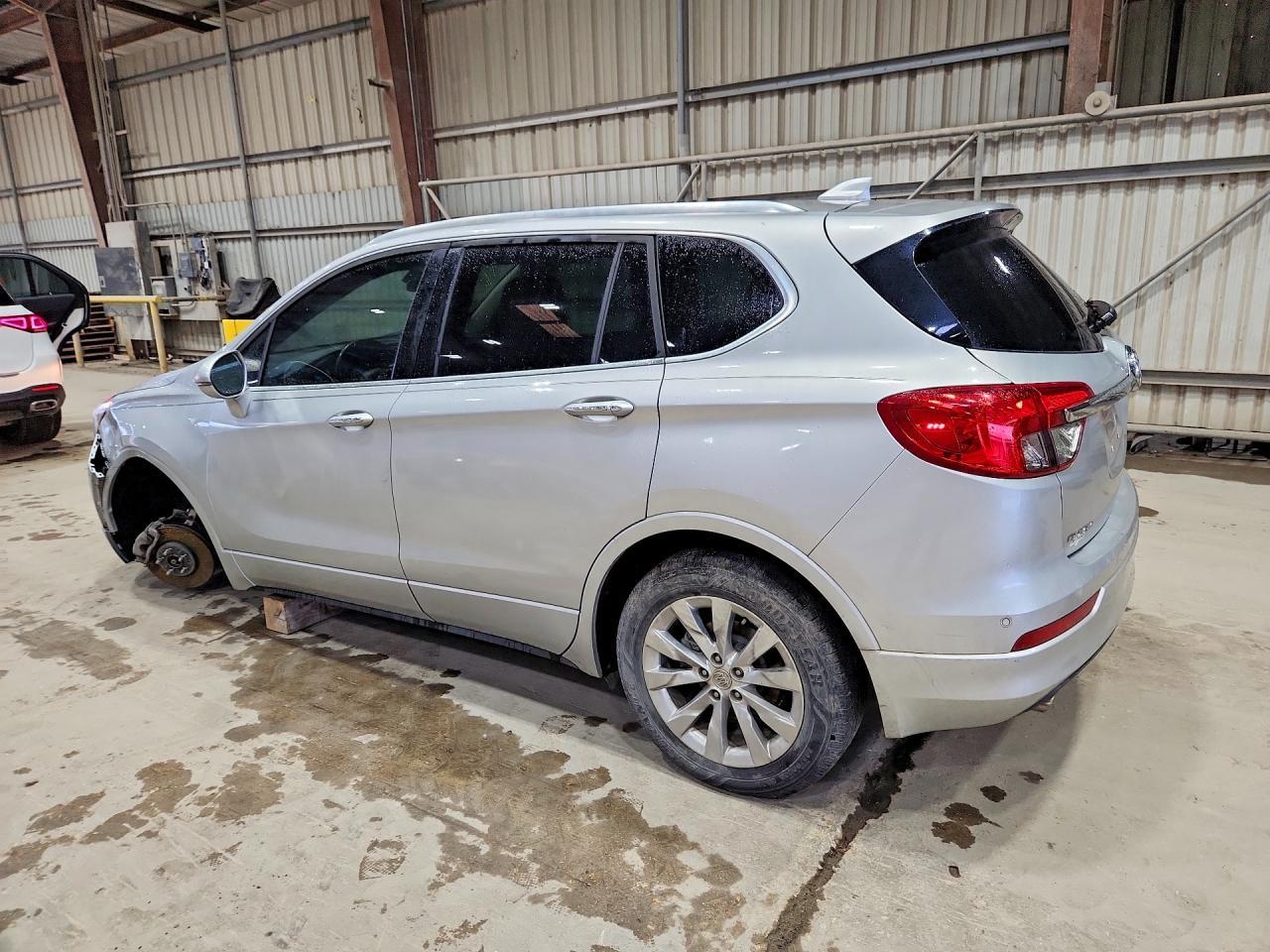 2017 Buick Envision Essence - Фото 2