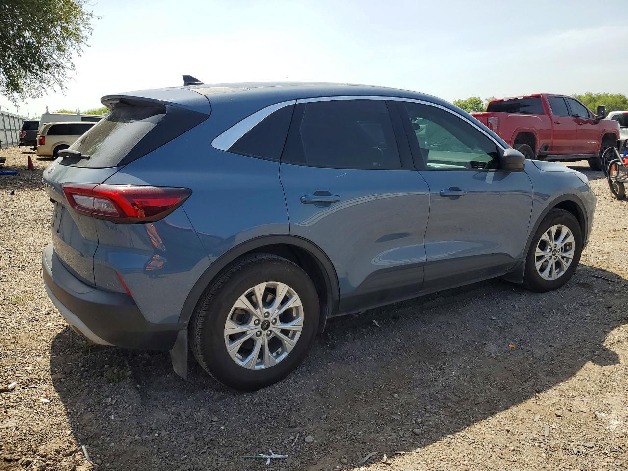 2024 Ford Escape Active - Image 3