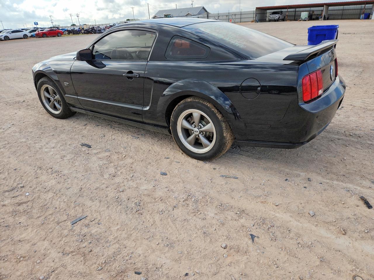 2006 Ford Mustang Gt - Image 2