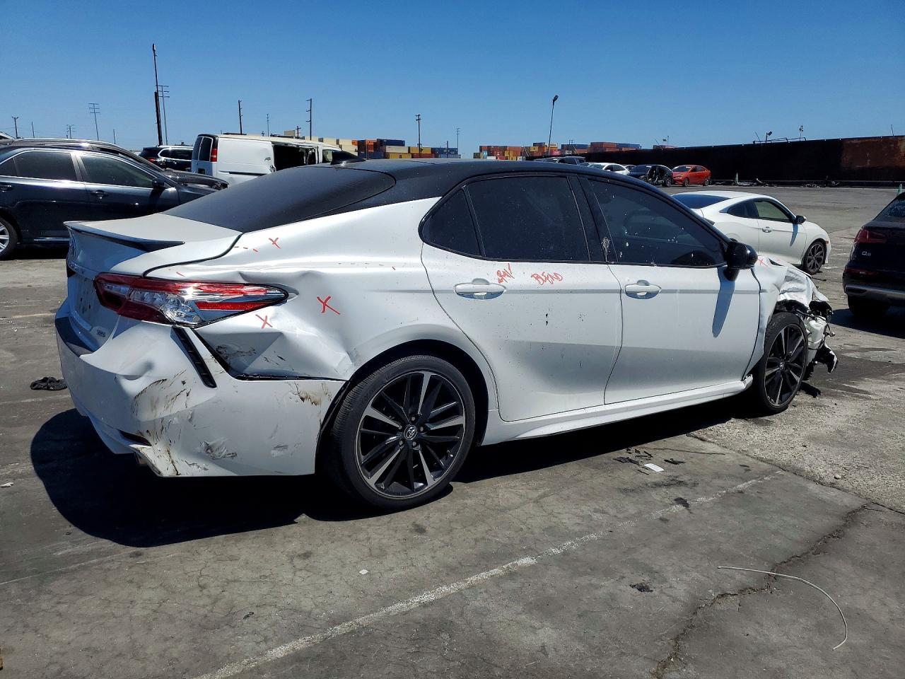 2018 Toyota Camry Xse V6 - Фото 3