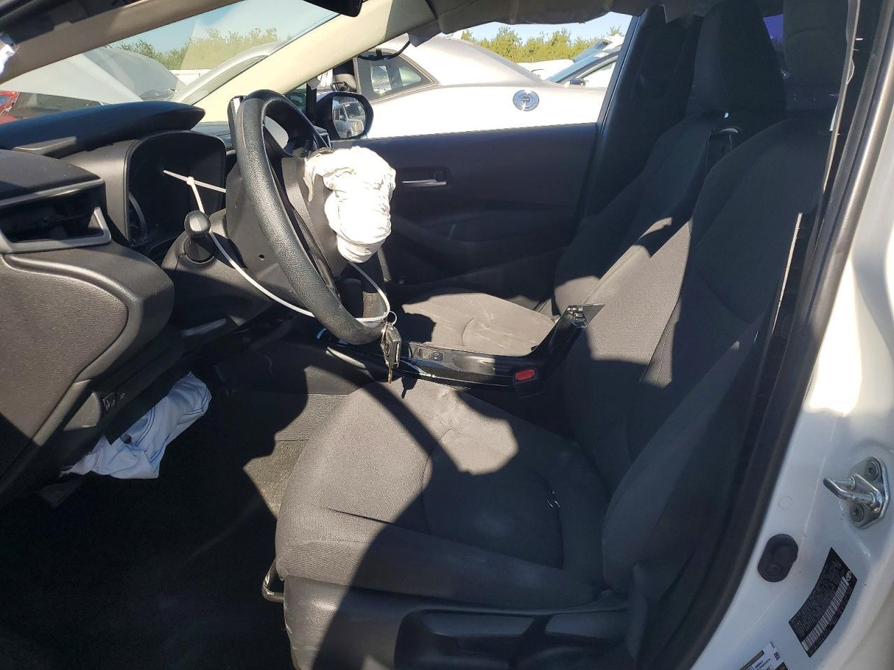 2020 Toyota Corolla Le - Image 7