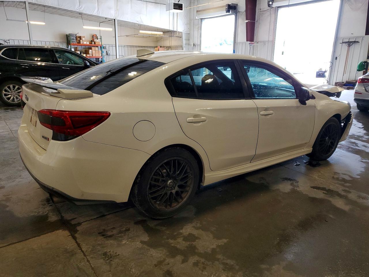 2017 Subaru Impreza Sport - Фото 3