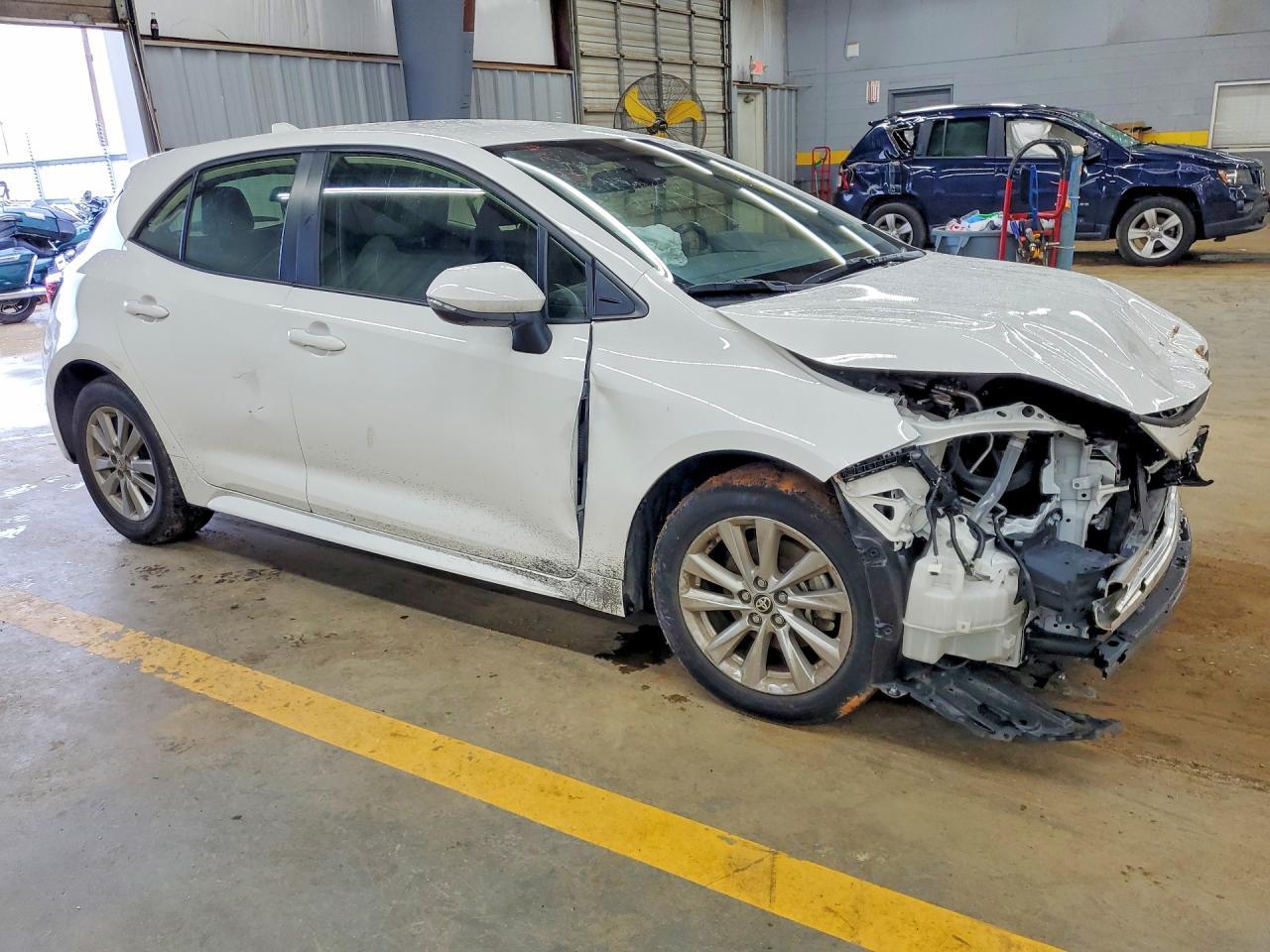 2024 Toyota Corolla Hatchback Se - Фото 4