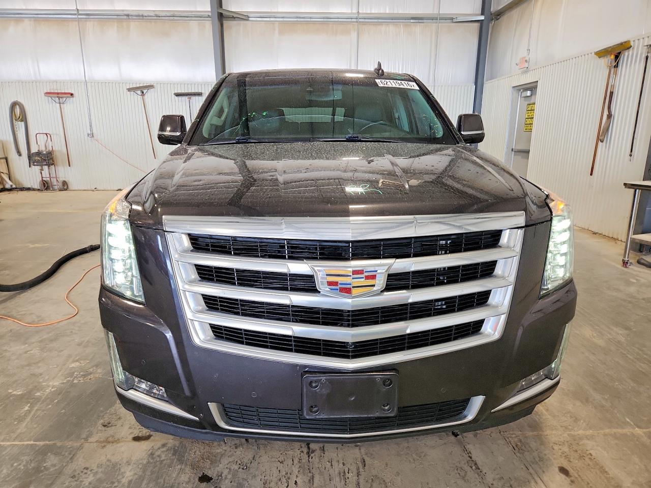 2016 Cadillac Escalade Luxury - Фото 5