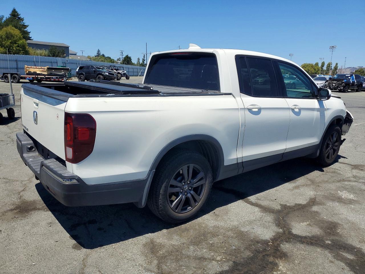 2019 Honda Ridgeline Sport - Фото 3