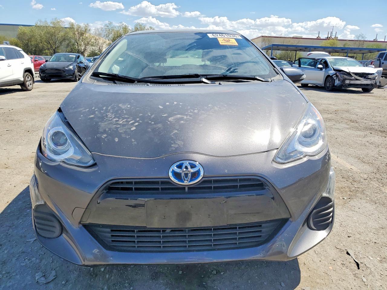 2016 Toyota Prius C Two - Фото 5