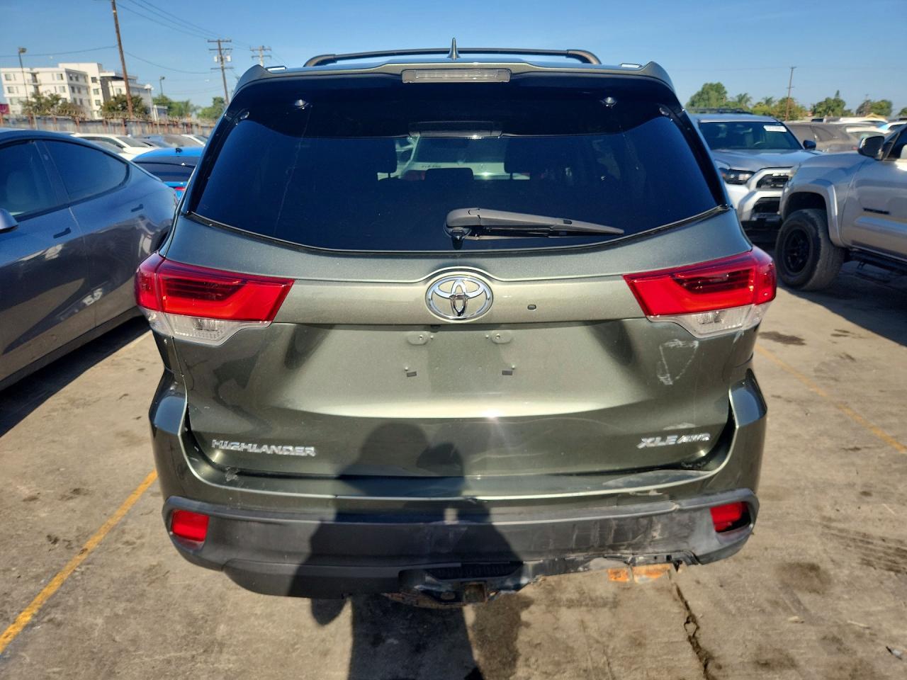 2019 Toyota Highlander Xle - Image 6