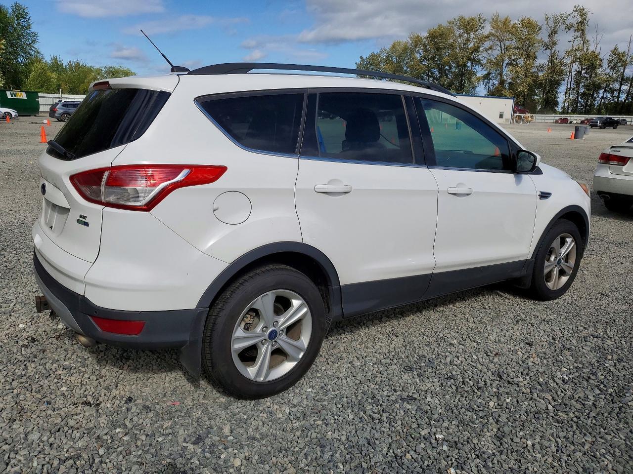 2014 Ford Escape Se - Image 3