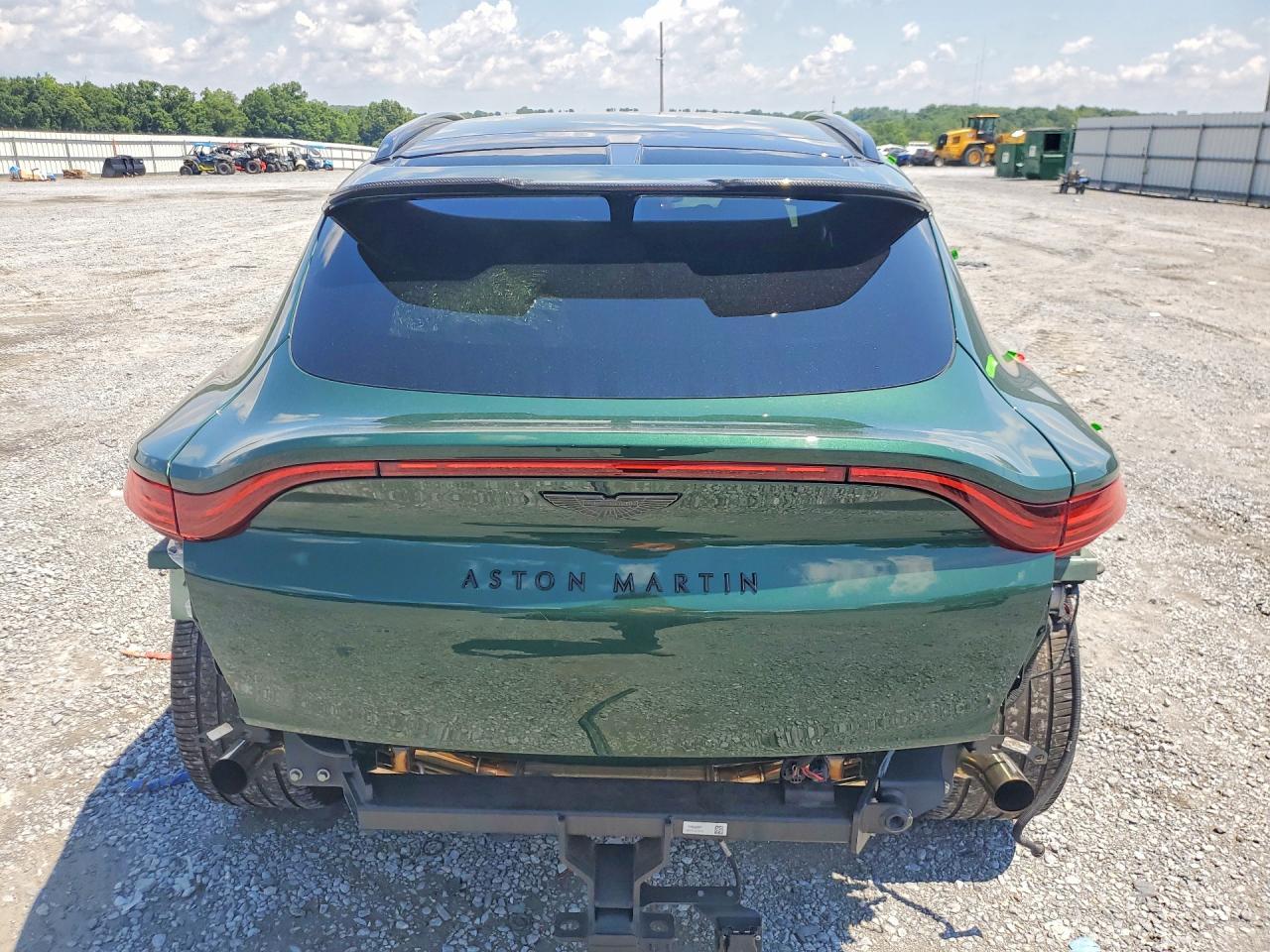 2021 Aston Martin Dbx - Image 6
