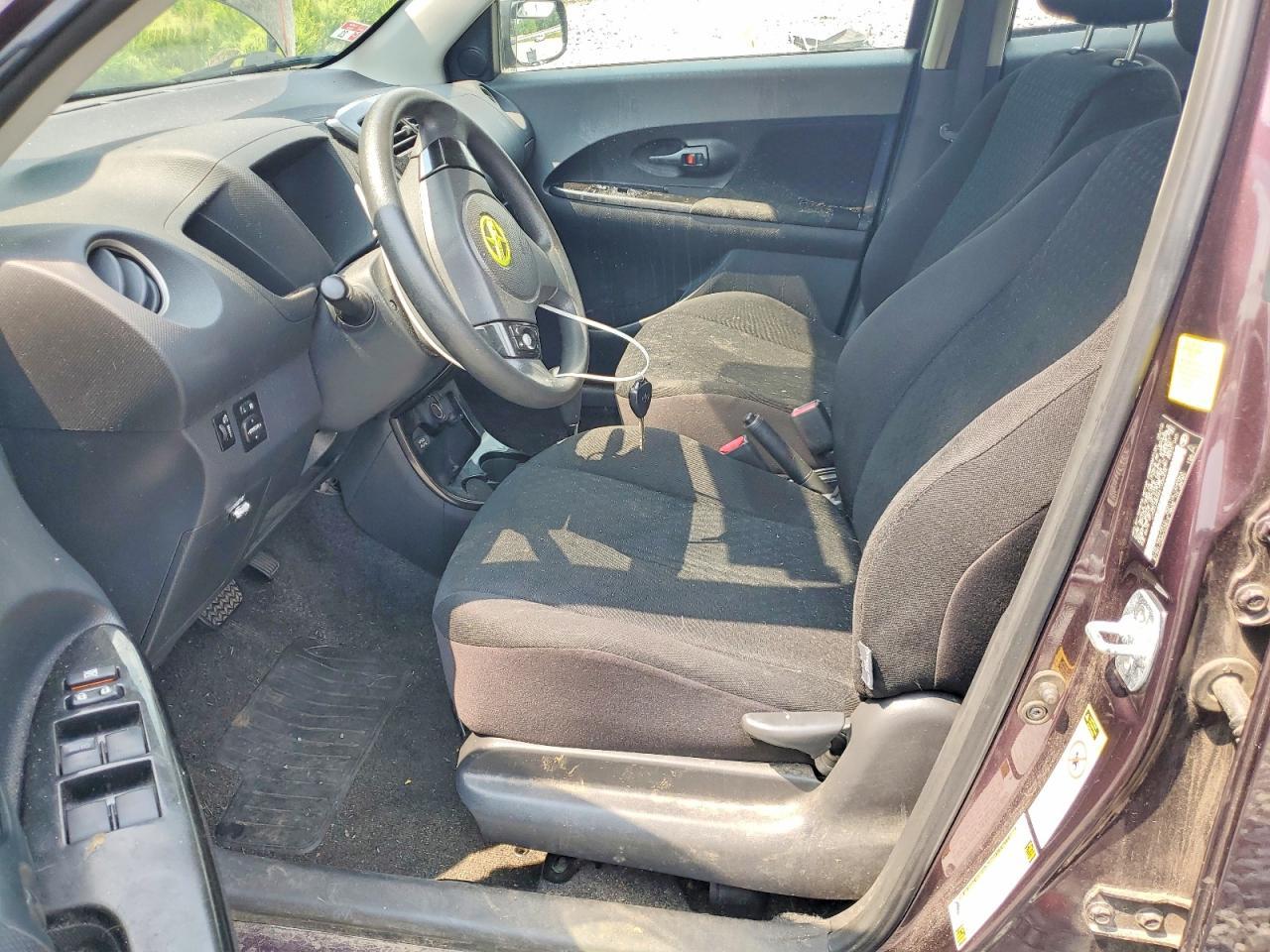 2010 Scion Xd Base - Фото 7