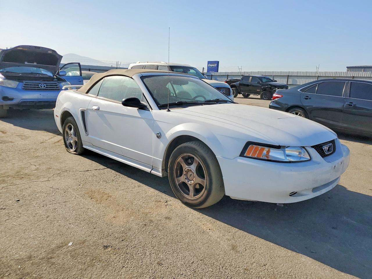 2004 Ford Mustang - Фото 4