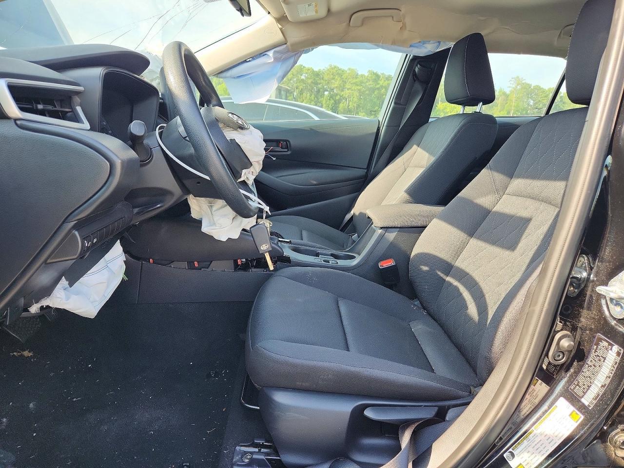 2025 Toyota Corolla Le - Image 7