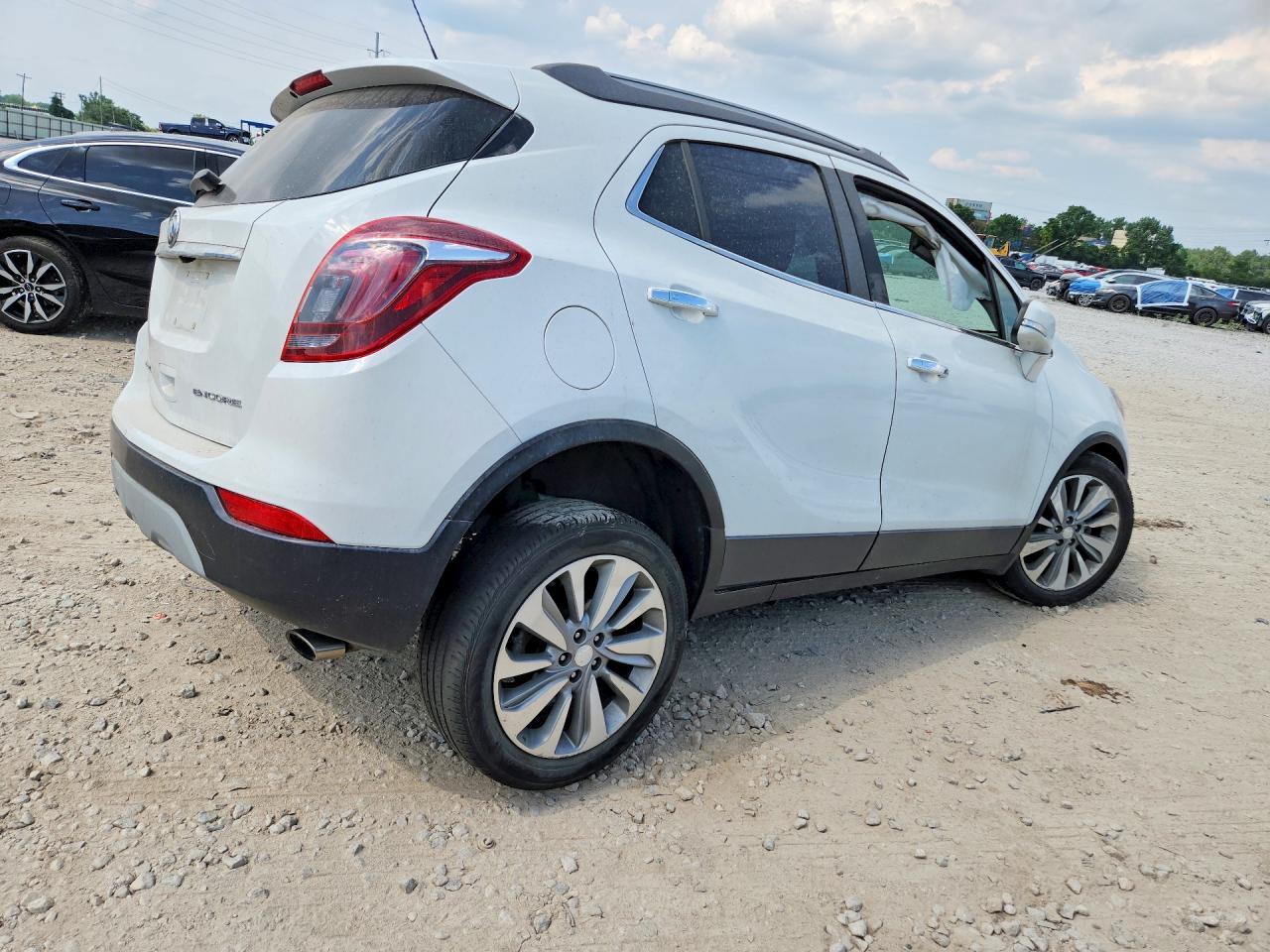 2018 Buick Encore - Image 3