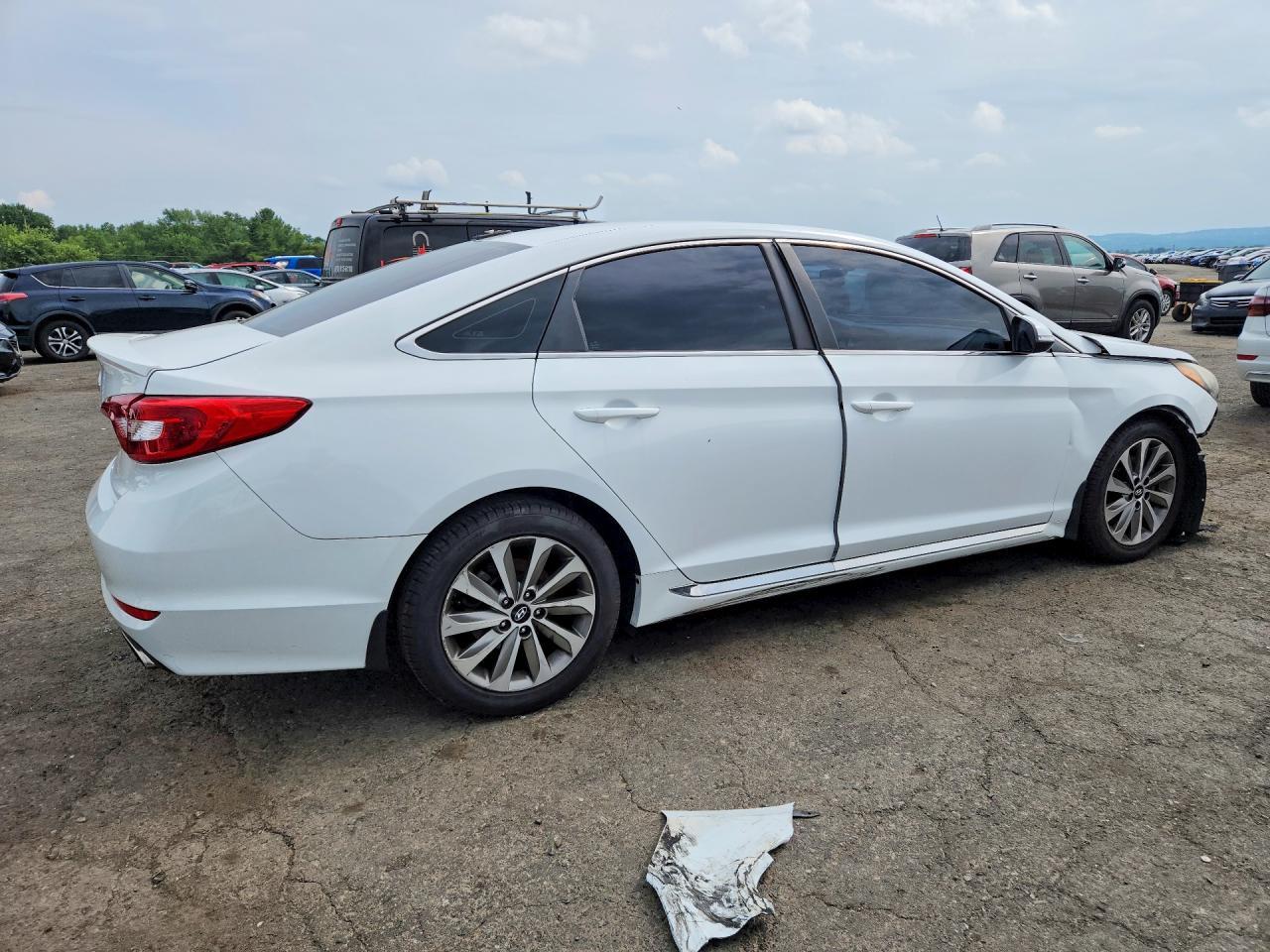 2017 Hyundai Sonata Sport - Image 3