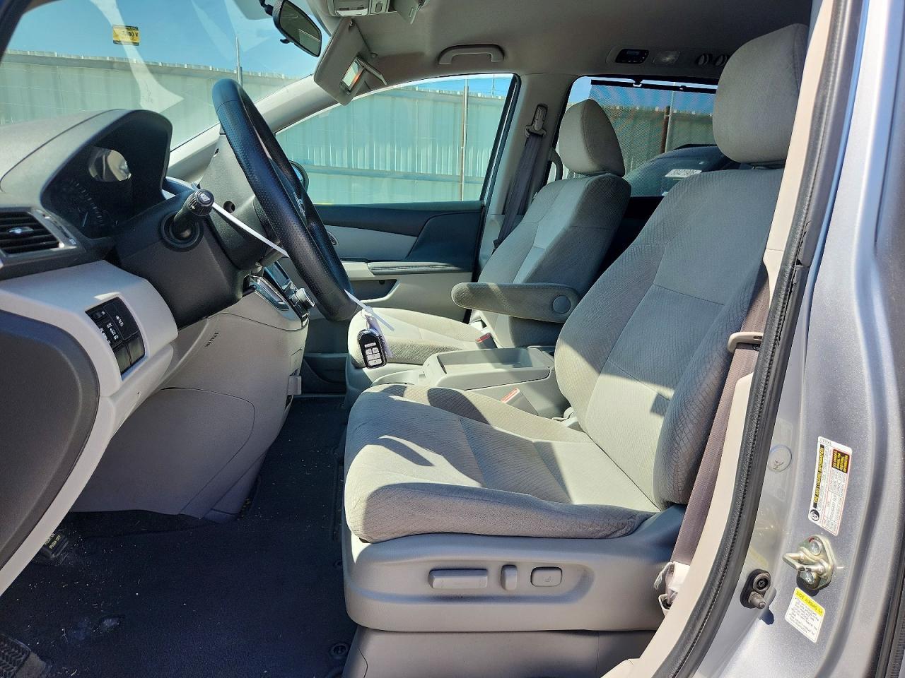 2016 Honda Odyssey Ex - Image 7